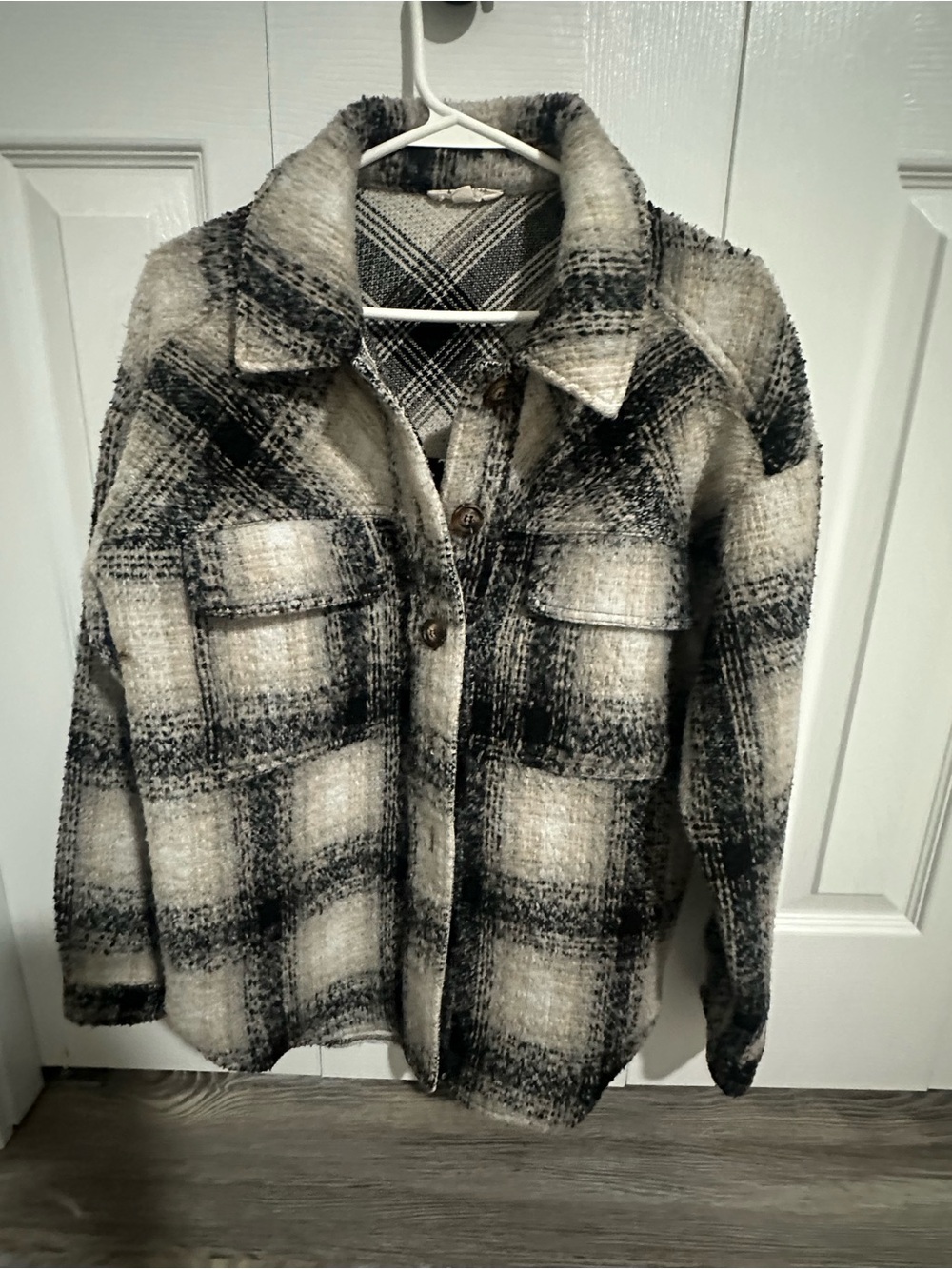 La Hearts Black & Cream Plaid Shacket Jacket